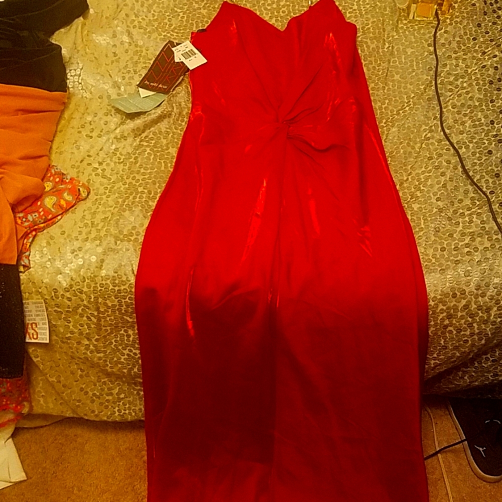 Nicki livas. High fashion beauty red cocktail dress
